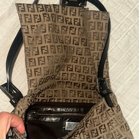 Authentic FENDI Zucchino Canvas Mamma Baguette Shoulder vintage - Picture 3 of 7